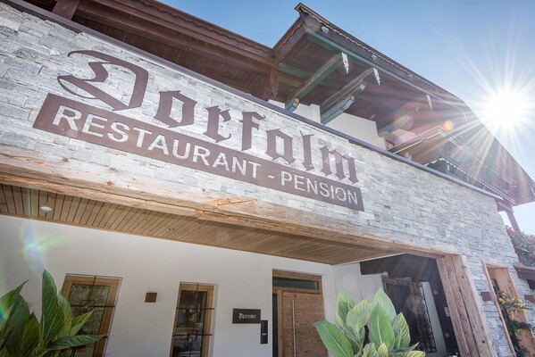 Eingang Pension Restaurant