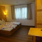 Photo of Double room, shower, toilet, west | © Pension Tannenhof - Leogang