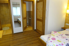 Zimmer 4 Zimmer 4