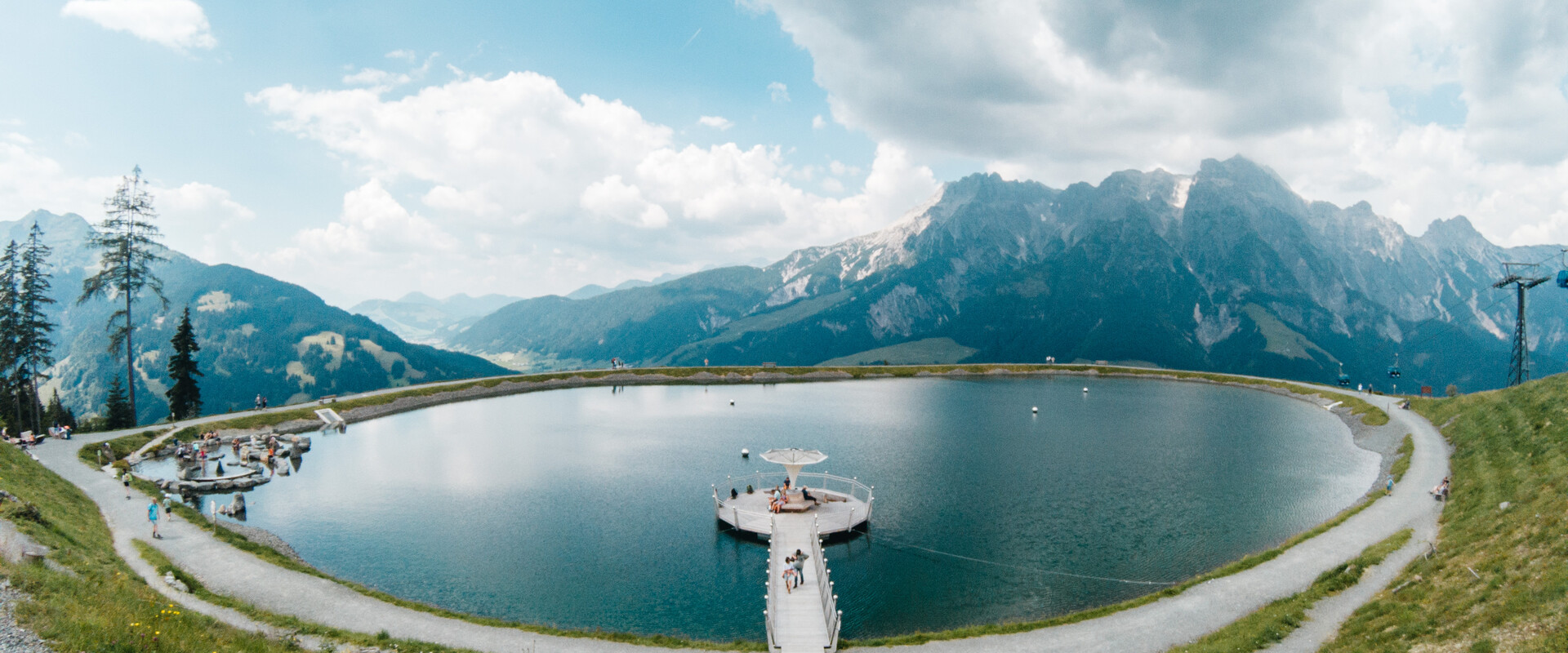 Aerial view of the storage pond at the Mountain of the Senses | © Michael Geißler