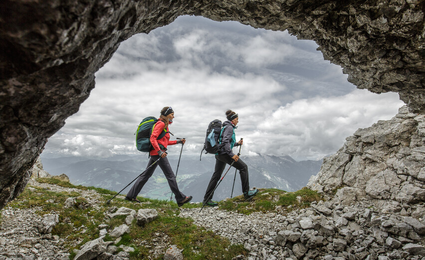 Alpine und schwere Wanderung inmitten der Steinberge | © sportalpen.com