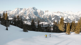 Skitour in Saalfelden Leogang | © Moritz Ablinger Skitourengeher in der Winterlandschaft von Saalfelden Leogang | © Moritz Ablinger