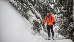 Skitour in Saalfelden Leogang Tourengeher bei einer Skitour in Saalfelden Leogang