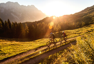 Biking on numerous trails in Saalfelden-Leogang | © Klemens König