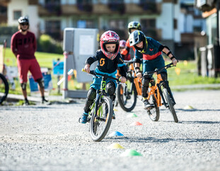 Riders Playground | © Klemens König Kinder-Bikekurs der Bikeschulen in Saalfelden Leogang | © Klemens König