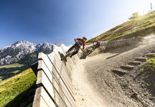 Mountainbiker in the Bikepark Leogang | © Klemens König