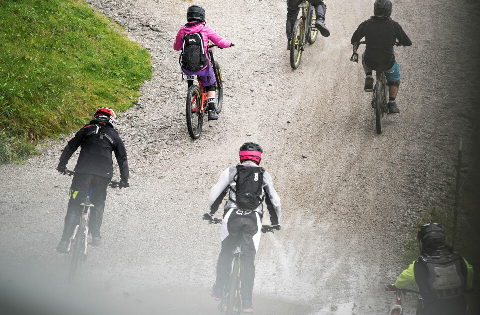 GirlsShredToo_18_MichaelGeißler