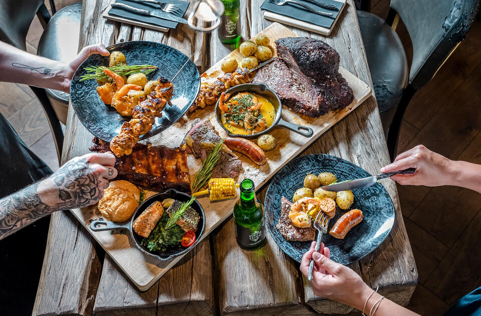 mama-thresl-hotel-leogang-restaurant-bbq-lifestyle