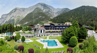 Hotel Gut Brandlhof Außenansicht