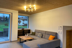 Wohnzimmer mit Terasse