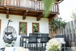 Privater umzäunter Garten mit Terrasse - App. #3