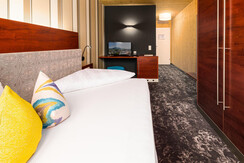 Single room Etro style