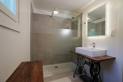 Badezimmer OG begehbare Dusche