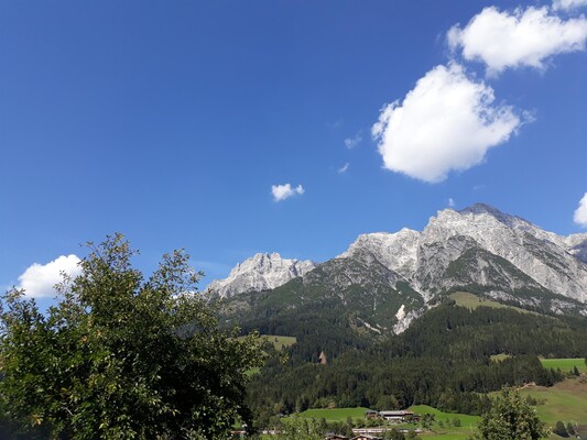 Unsere Aussicht auf die Leoganger Steinberge Unsere Aussicht auf die Leoganger Steinberge