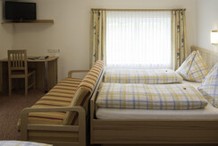 Doppelzimmer mit Aufbettung Doppelzimmer mit Aufbettung