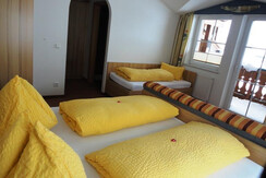 Mehrbettzimmer  025 Mehrbettzimmer  025