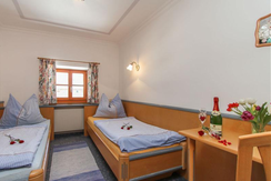 Zweibett Zimmer