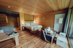 Holzhotel Forsthofalm Leogang Rooms Zimmer Suiten 