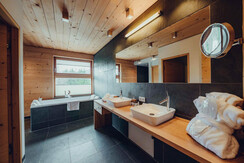 Holzhotel Forsthofalm Leogang Rooms Zimmer Suiten 