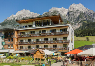 Hotel Bacher Aussenansicht Hotel Bacher Aussenansicht