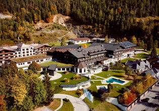 Hotel Gut Brandlhof im Herbst