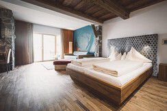 Ultramarin Ultramarin