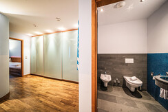 #181, Suite Ultramarin_244 #181, Suite Ultramarin_244