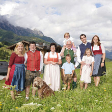 2021-08_marion-vogl_familie-herbst_dahoam_005_Fami