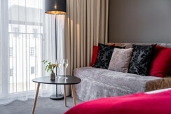 ritzenhof-zimmer-und-suiten-schlossblick-zimmer-de