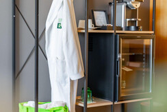 ritzenhof-zimmer-und-suiten-zimmer-seeblick-gadero