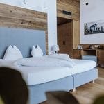 Photo of Suite, separate toilet and shower/bathtub, sauna