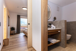 Zimmer/Badezimmer 2 Zimmer/Badezimmer 2