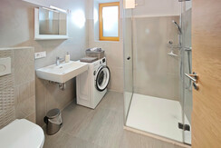 bathroom+washingmachine