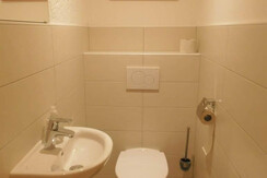 WC WC