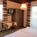Photo of double room with shower, WC