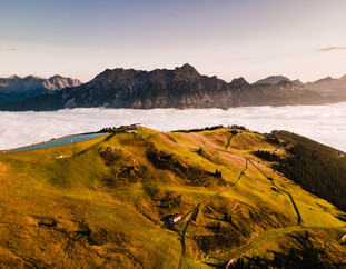 Luftaufnahme der Berglandschaft am Berg der Sinne