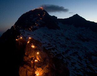 Berge in Flammen Sonnenwende in Saalfelden Leogang | © Stefan Steidl