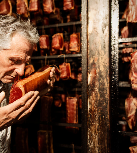 Speckräucherei in Saalfelden Leogang | © Lolin