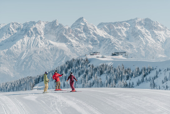 Skier on the ski slope in Saalfelden-Leogang | © Sebastian Marko, Markus Landauer